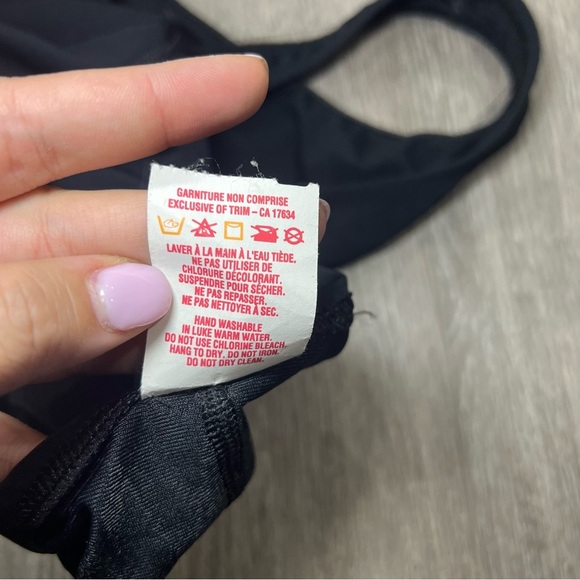 TYR Women's Classic Black One-Piece Swimsuit Size 38 - Picture 7 of 8